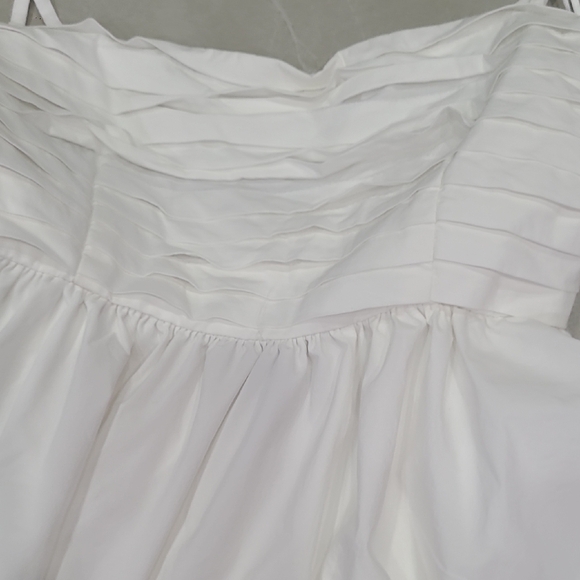 Windsor White Backless Dress with Bow Detail - Picture 3 of 9